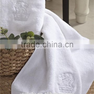 Customized Hotel supplies white jacquard cotton bath towels manufacture