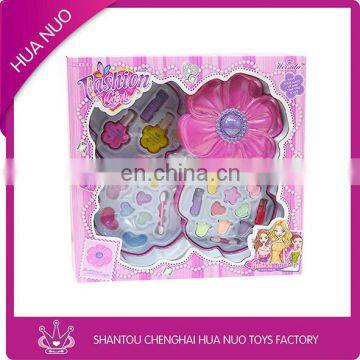 Kids lovely play toy cosmetic set