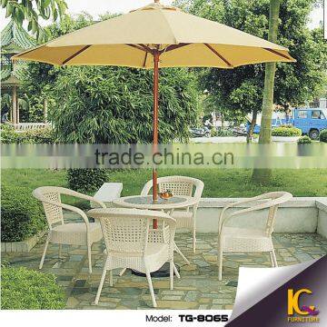 Best quality rattan furniture low price glass round dining table set with four chairs