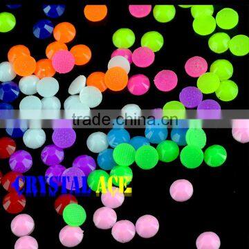 China Wholesale Neon Rhinestone Hot Fix, Iridescent Stone Hot Fix, Flat Back Resin/Epoxy Stone for Garment Decoration