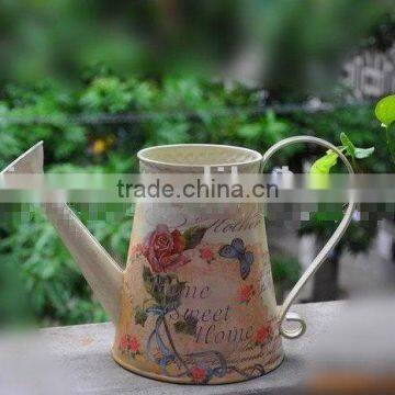 Metal watering can