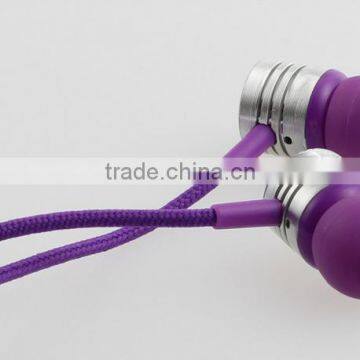2105 new design stereo earphone in ear earphone price