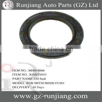 MH034066 oil seal use for mitsubishi fuso canter 94-04 series truck parts