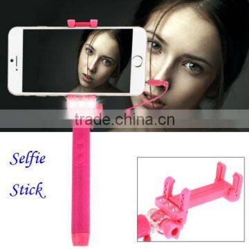 China Supplier Portable Folding Cable Selfie Stick with LED Flash Light, Wire Selfie Stick for Smartphones