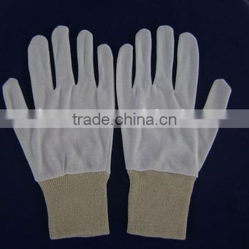 Bleached white cotton gloves