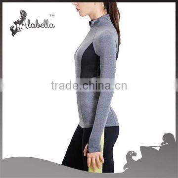Hoodie Mesh Paneled Cardio Pullover photo-4