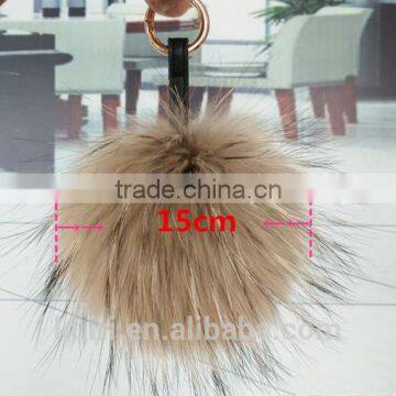 Fashion 15cm Fluffy Raccoon Fur Ball Keychain Real Fox Fur Keychain Fur Pompom Key Chain Pompon Keyring Charm Women Bag Pendant photo-2
