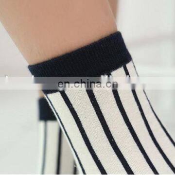 2015 Custom Fashion ladies transparent socks Professional Factory