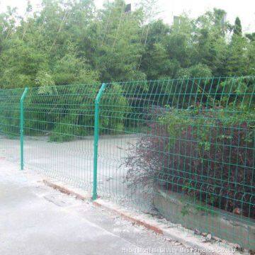 Curvy welded wire mesh fence/Bilateral wire fence, Triangular bending