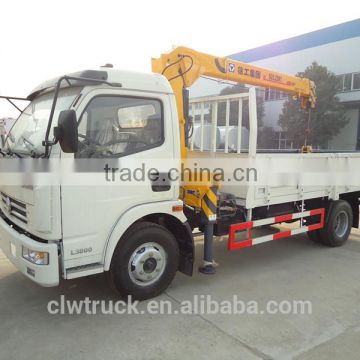 Dongfeng 4 ton small truck mounted crane,4X2 truck crane