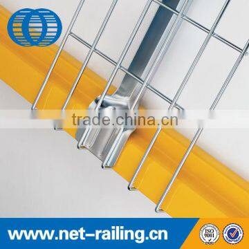 Warehouse storage F channel metal galvanized wire mesh decking