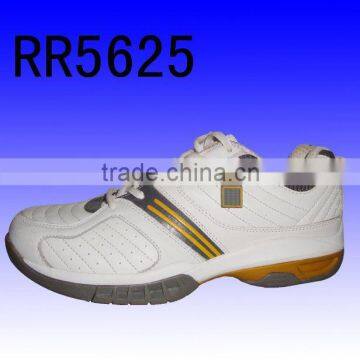 2011 nice tennis shoe