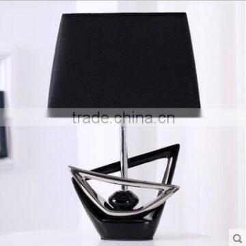 Fashion Modern Various Color Ceramic Table Lamp for Bedside photo-3
