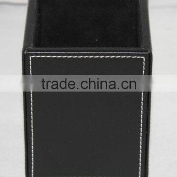 LS1028B Leather pencil vase