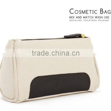 High Quality White pu Cosmetic Pouch photo-2