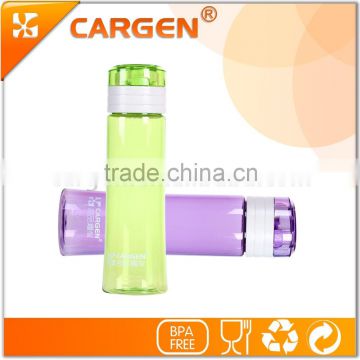 Private label low MOQ bpa free plastic water bottle with handle