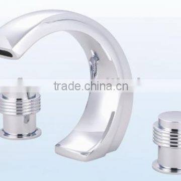 High Quality Taiwan made 3 piece Classic bathtub Faucet bibcock