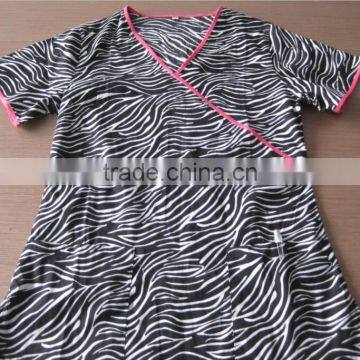 Y Neck Trim Scrub Top Could be in Dyed And Printing Color