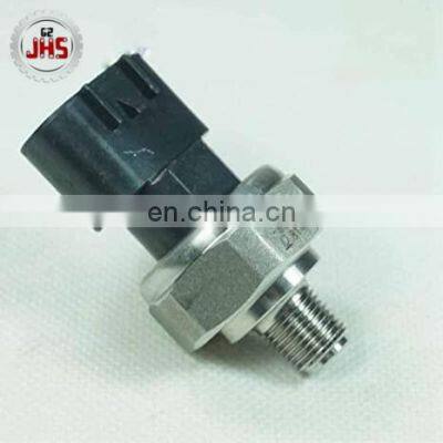 Hot Sale High Quality Wholesale  Automotive parts Oil Pressure Sensor 83520-60060 for hiace