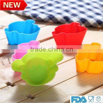 FDA standard Lovely girl silicone kitchen cake mold bakeware