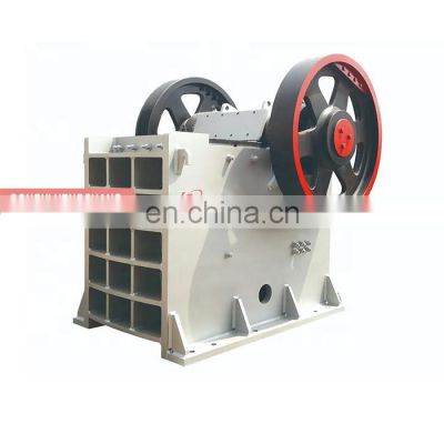 Mini Rock Gold Ore Crushing Machine Small Portable Diesel Engine Double Roller Jaw Crusher Mobile Stone Crusher Line For Sale