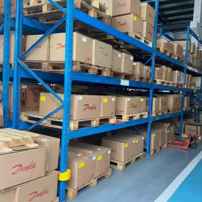 Danfoss MCV116G4201 Electronic Control Module Hydraulic Valve Control Valve Servo Solenoid Valve photo-3