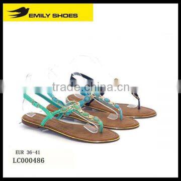 Lady's summer sandal with fashion accessory