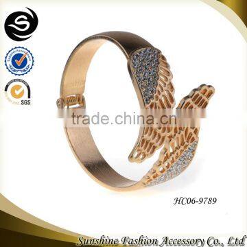 Angel wing bangles for 2015 latest jewelry design plated in gold wholesale expandable bangle manufactured in China yiwu