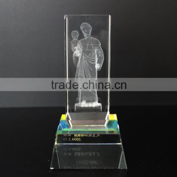 3d laser engraved crystal cube with light base