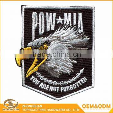 2016 hot sales custom embroidery logo designs custom fashion clothing self-adhesive embroidery patch