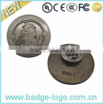 metal customized fashion low price badge