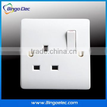 13a switched socket