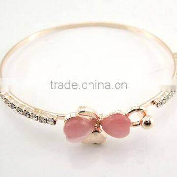 Hot selling OEM beautiful diamond pink stone bracelet