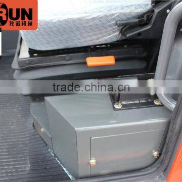 Everun ER08 Hydraulic Small Wheel Loader CE Approved With 800KG Loading Capacity photo-2