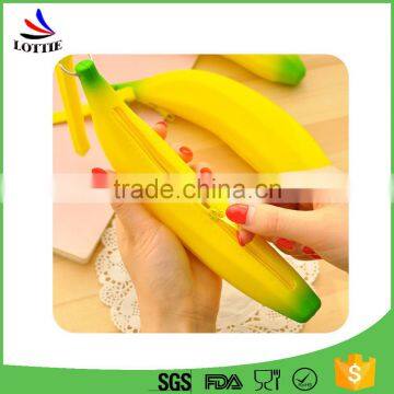 100% Food Grade Banana Shaped Waterproof Silicone Pencil Bag Coin Bag Eyeglasses Bag photo-2