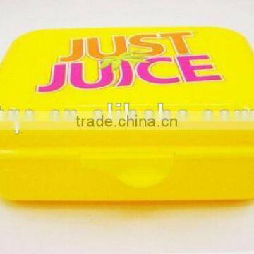 Plastic food storage container/bento box