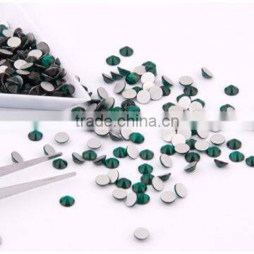 Factory Wholesale Top Quality in China for Nail Art Rhinestones photo-3