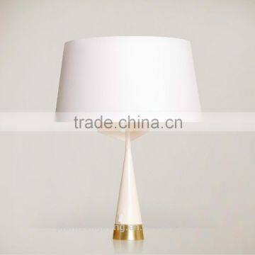 Hot Sell Special Design Triadius Iron Table Lamp PLT8093 photo-2