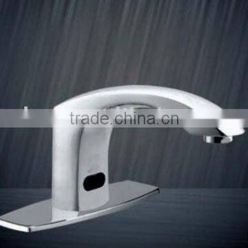 Automatic sensing Faucet