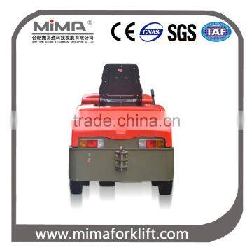 Electric tow tractor with High-power battery