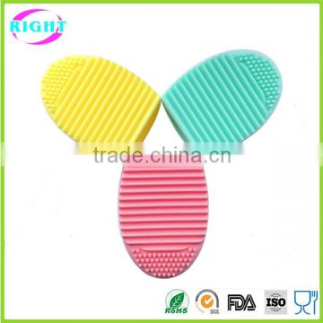 Brush Egg Silicone MakeUp Brush Finger Scrubber Cleaner