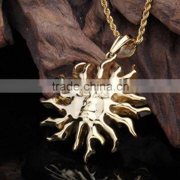 Fashion Stainless Steel Gold Plated Sun Moon Pendant photo-4