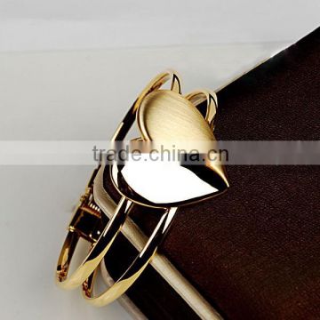 Promotional cute gold plated heart bracelet , big heart love lover bracelet alloy heart bracelet