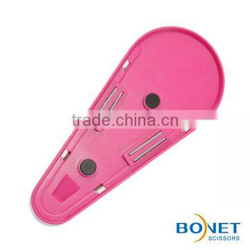 S52002N LFGB Certificated 8-1/4" Magnetic Cover Various Color Kitchen Scissors photo-3