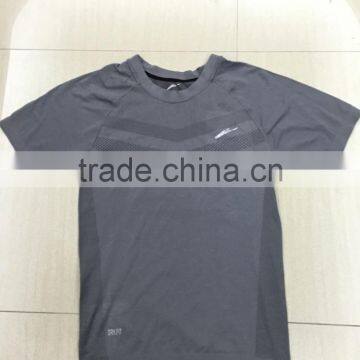 SEAMLESS MEN'S SPORTS FASHION T SHIRTS