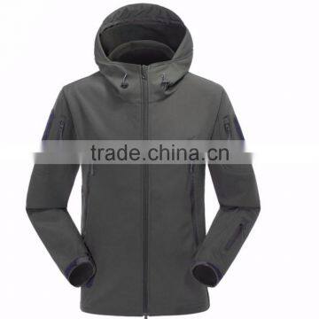 Dark Color Softshell Zipper-up Outdoor OEM Hik Ing Climbing Jacket photo-2