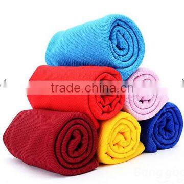 2015 new promotional Instant cooling towel sports PVA cooling towel