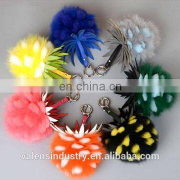 Hot hot Wholesale Customized fluffy faux fur pom poms ball Keychain pom pom Pendant for woman cellphone/handbag/hats/Car