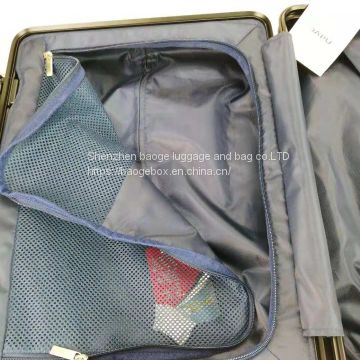 Soft Luggage Customer Logo Border / Metal Zipper