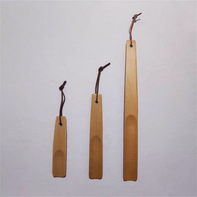 Eco-friendly handle beech shoehorn wood customized logo hotel homehold reusable shoe lifter